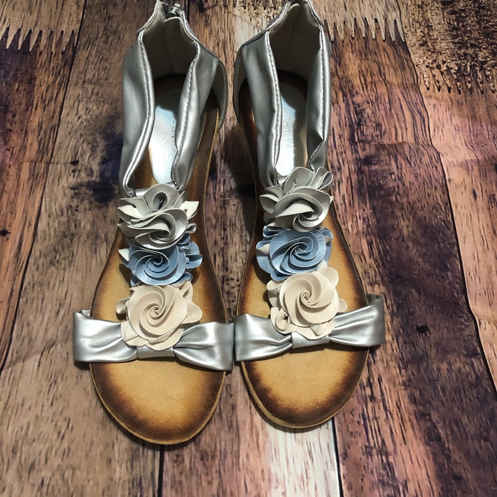 Special Occasion Silver Blue and Cream Wedges